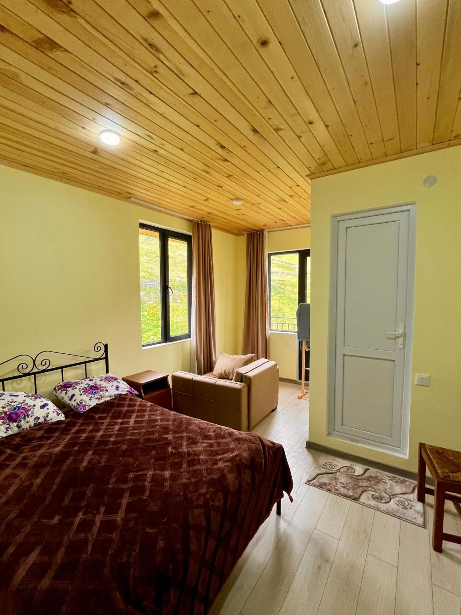 Gamarjoba Guest And Art House Hotel Ushguli Exterior foto
